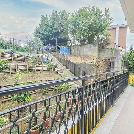 Bella Vista Vintage Flat Апартаменты